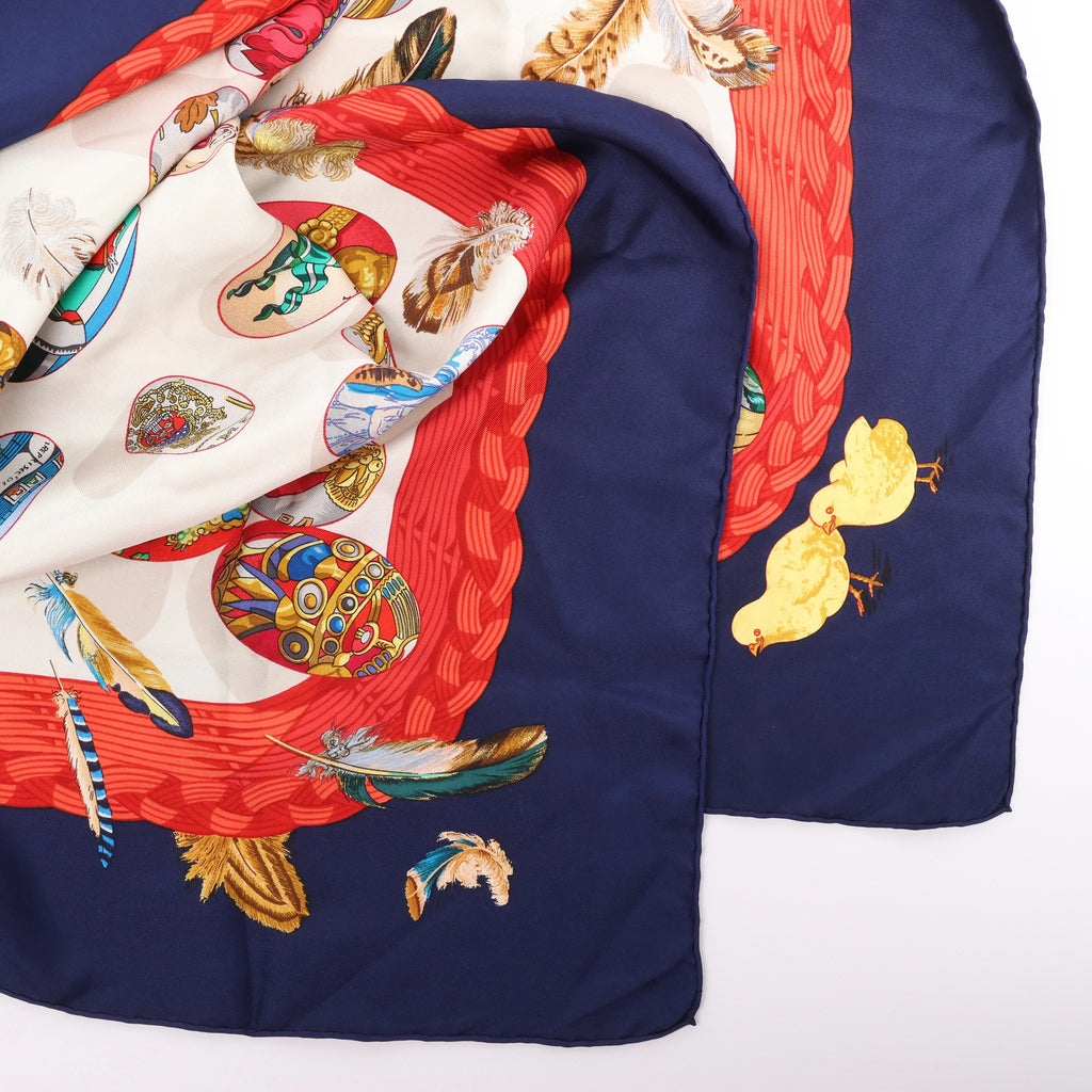 Hermès Carré 90 "Couvee d'Hermes" Silk handkerchief in Navy Blue x Red