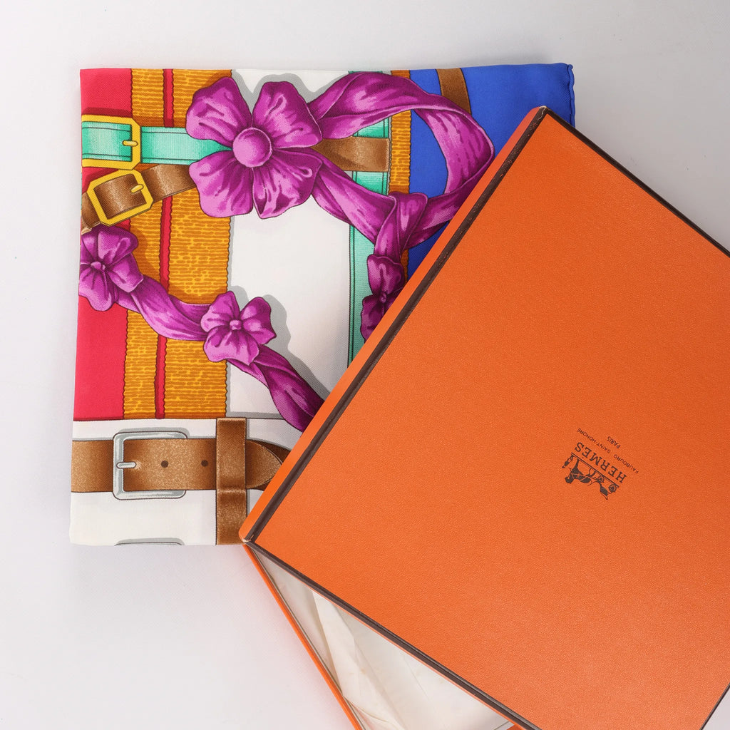 Hermès Carré 90 "Crano Manage" Silk handkerchief in Blue x Red