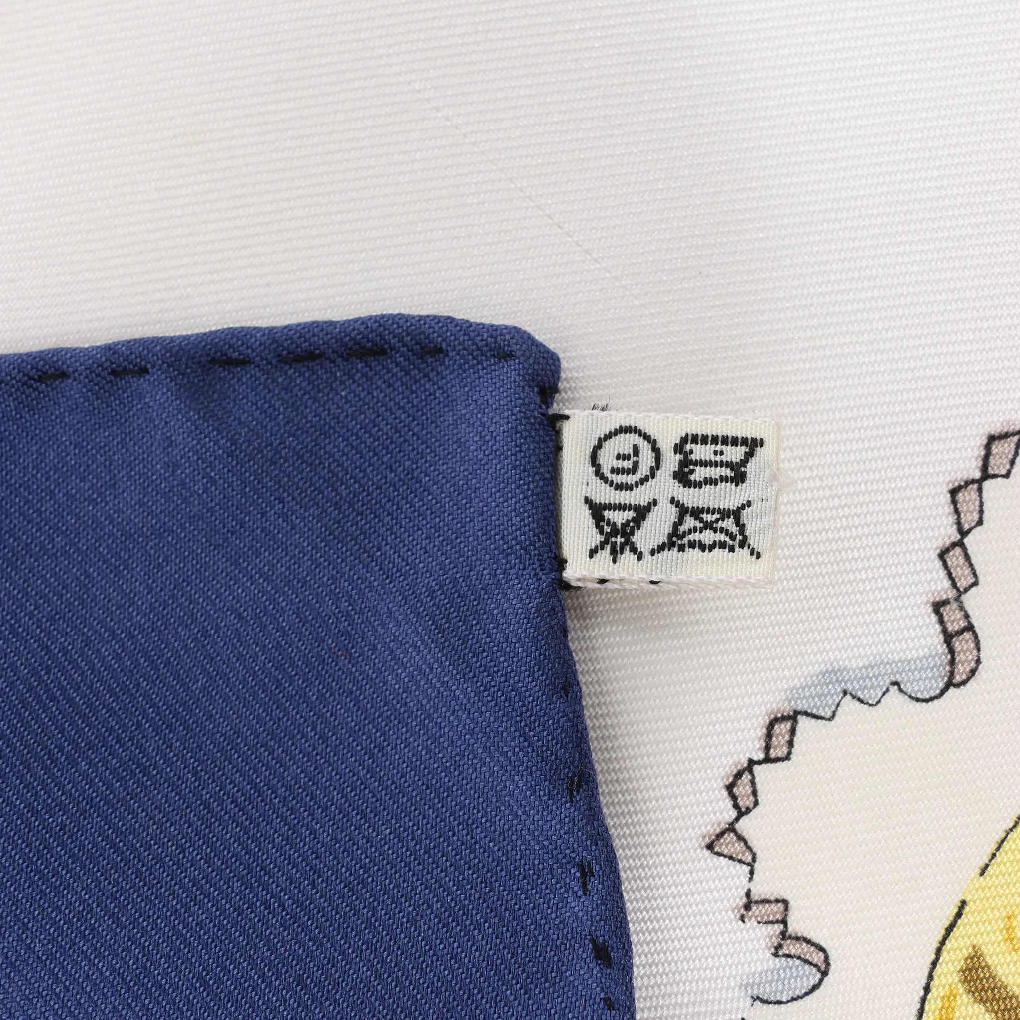 Hermès Carré 90 "Cuivreries" Silk handkerchief in Navy Blue x White