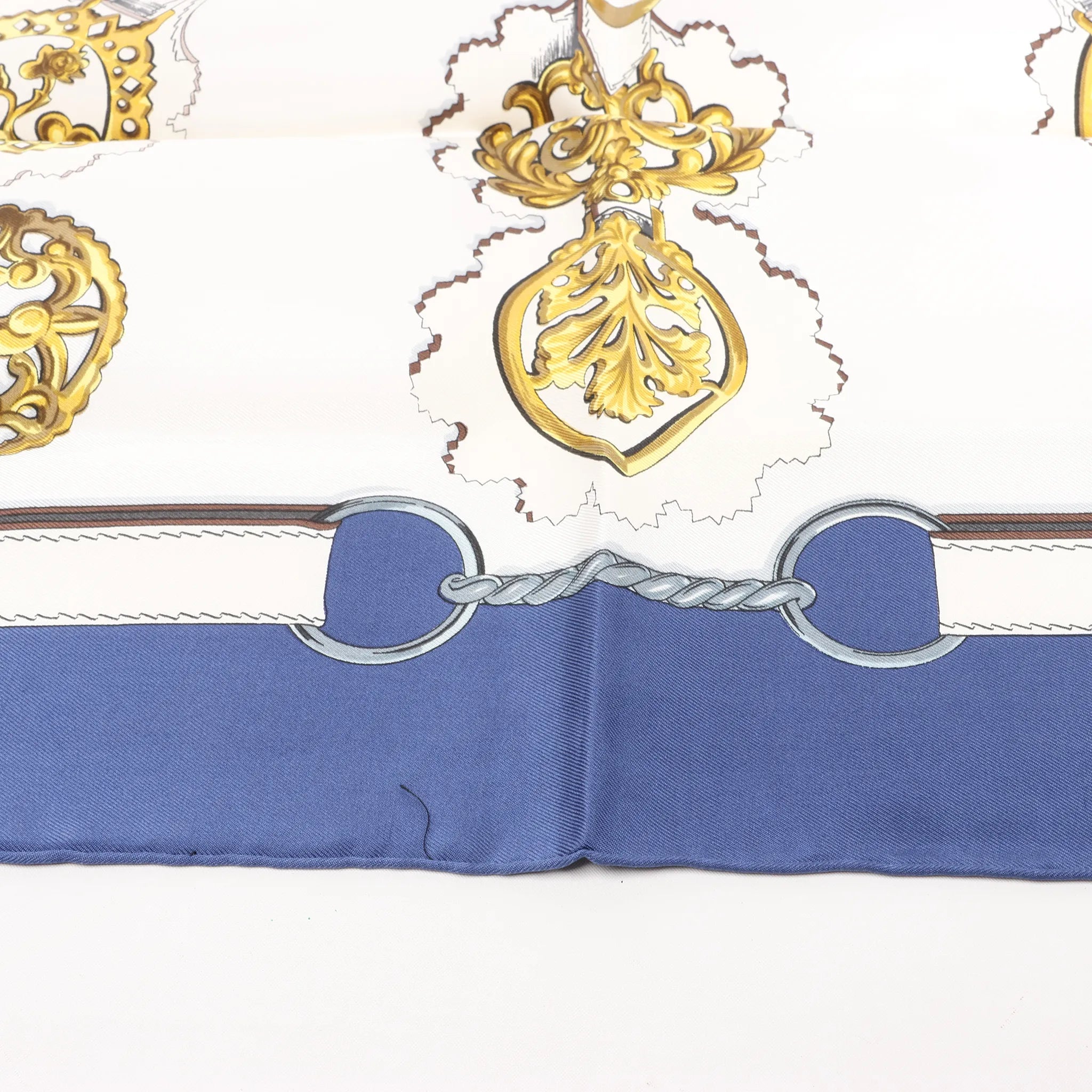 Hermès Carré 90 "Cuivreries" Silk handkerchief in Navy Blue x White
