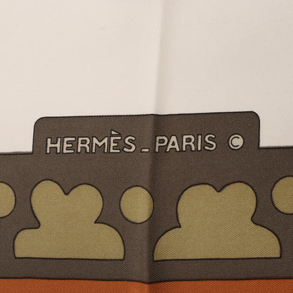 Hermès Carré 90 "DIANE Gunshot" Silk handkerchief in Brown