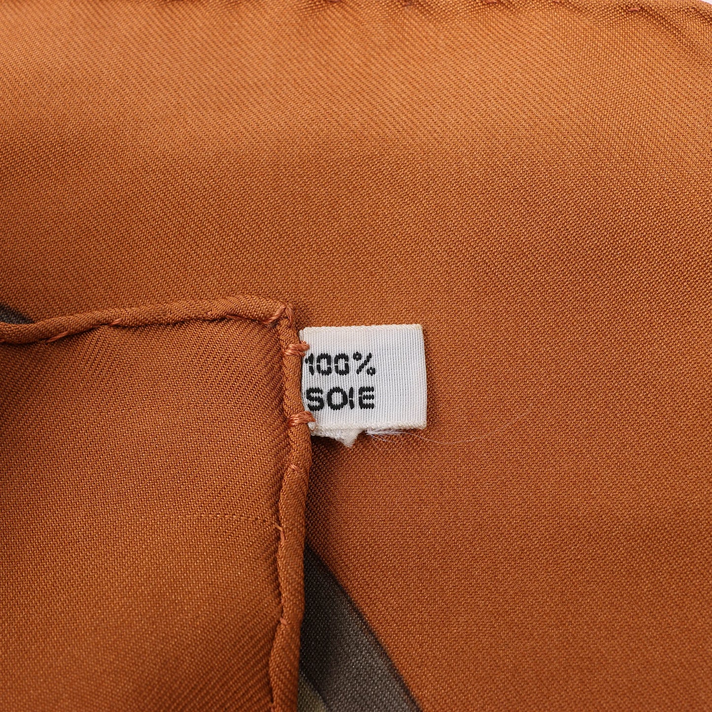 Hermès Carré 90 "DIANE Gunshot" Silk handkerchief in Brown