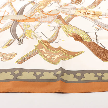 Hermès Carré 90 "DIANE Gunshot" Silk handkerchief in Brown