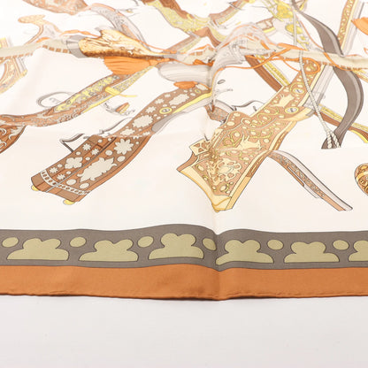 Hermès Carré 90 "DIANE Gunshot" Silk handkerchief in Brown