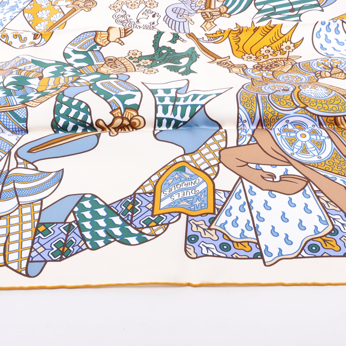Hermès Carré 90 "DUELS ONIRIQUES" Silk handkerchief in Multicolor