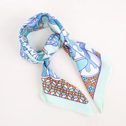 Hermès Carré 90 „DUELS ONIRIQUES“ Seidentaschentuch in Blau