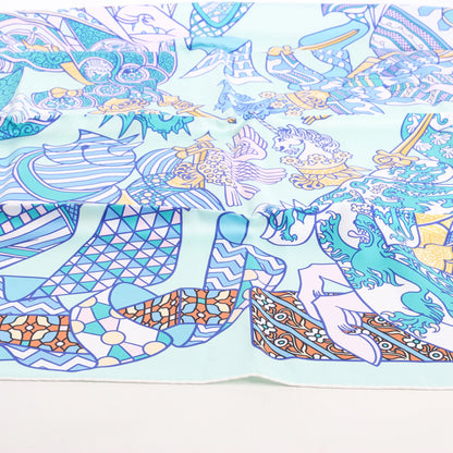 Hermès Carré 90 „DUELS ONIRIQUES“ Seidentaschentuch in Blau