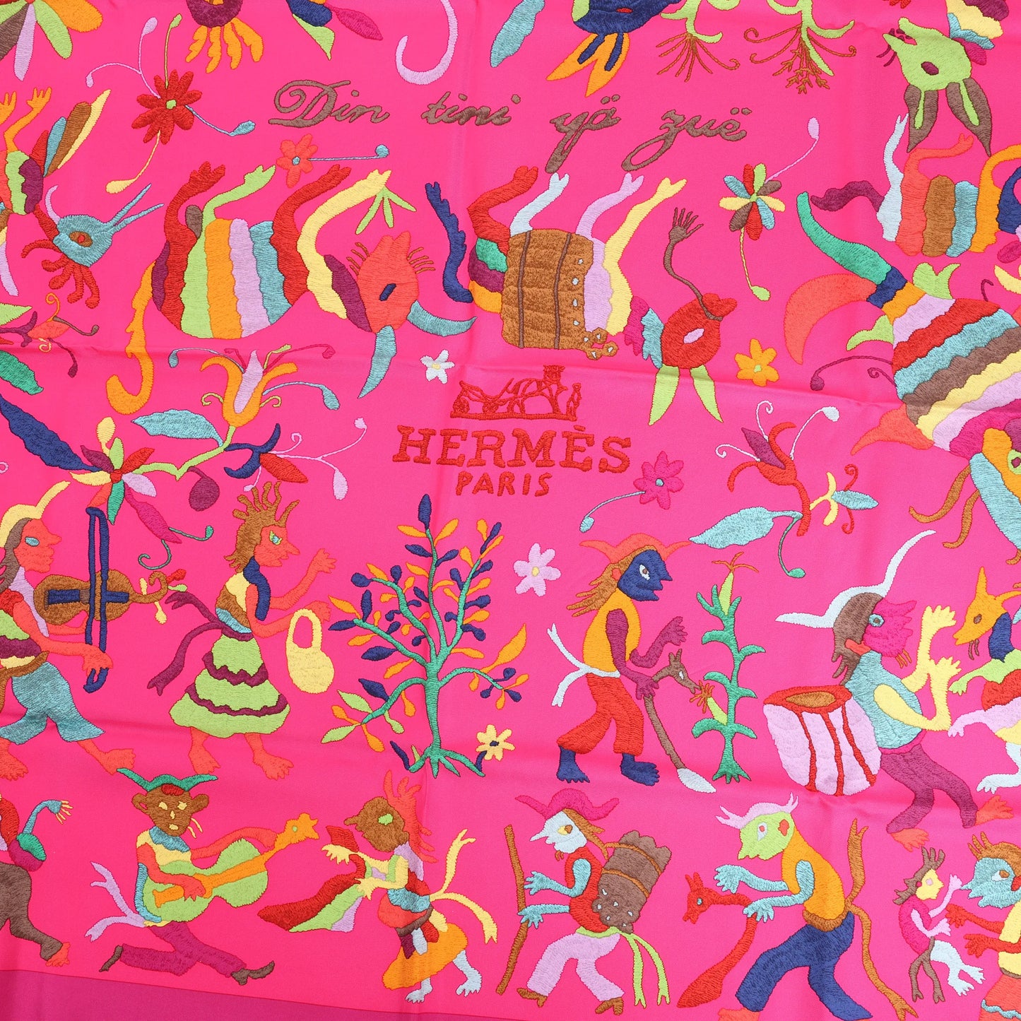 Hermès Carré 90 "Din tini ya Zue An" Silk handkerchief in Pink