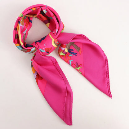 Hermès Carré 90 "Din tini ya Zue An" Silk handkerchief in Pink