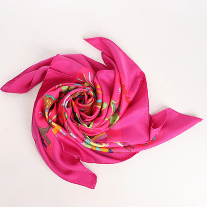 Hermès Carré 90 "Din tini ya Zue An" Silk handkerchief in Pink