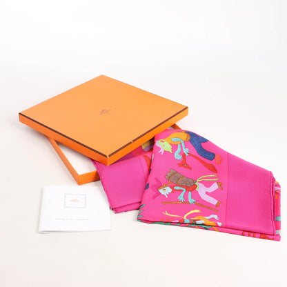Hermès Carré 90 "Din tini ya Zue An" Silk handkerchief in Pink