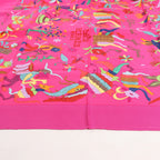Hermès Carré 90 "Din tini ya Zue An" Silk handkerchief in Pink