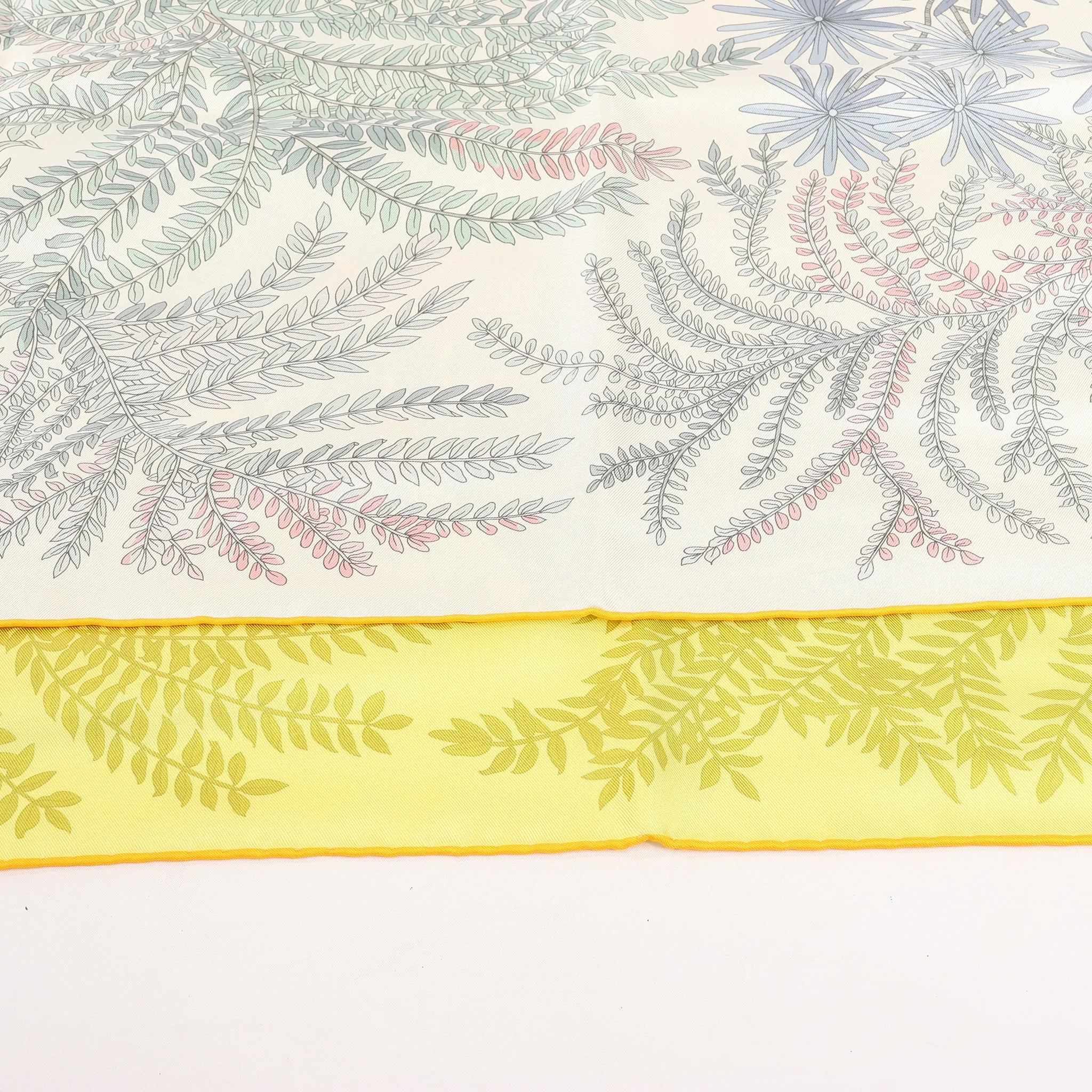 Hermès Carré Double face 90 "LES JARDIN DES PEINTRES" Silk handkerchief in Multicolor