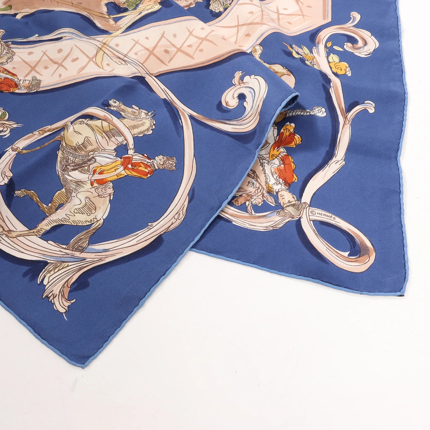Hermès Carré 90 „ECOLE PORTUGAISE D'ART EQUESTRE“ Seidentaschentuch in Marineblau