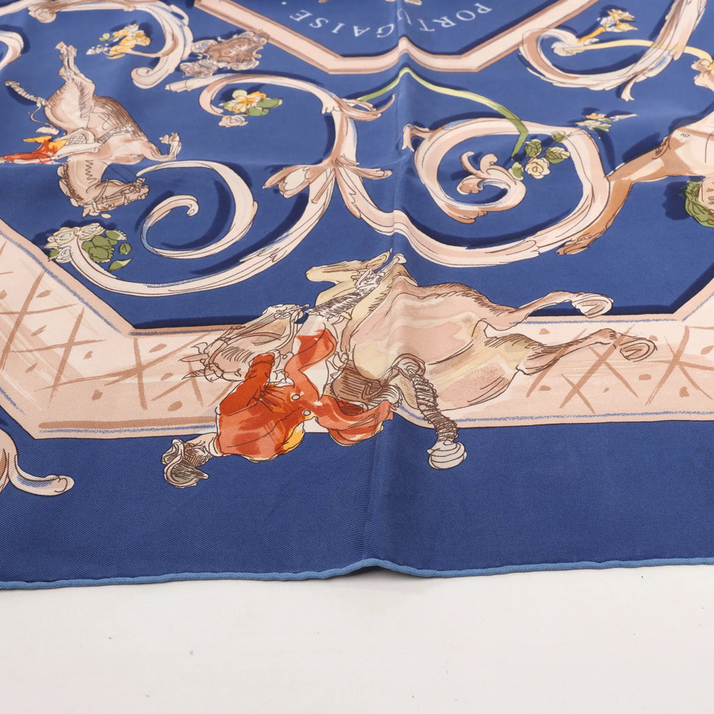 Hermès Carré 90 "ECOLE PORTUGAISE D'ART EQUESTRE" Silk handkerchief in Navy Blue
