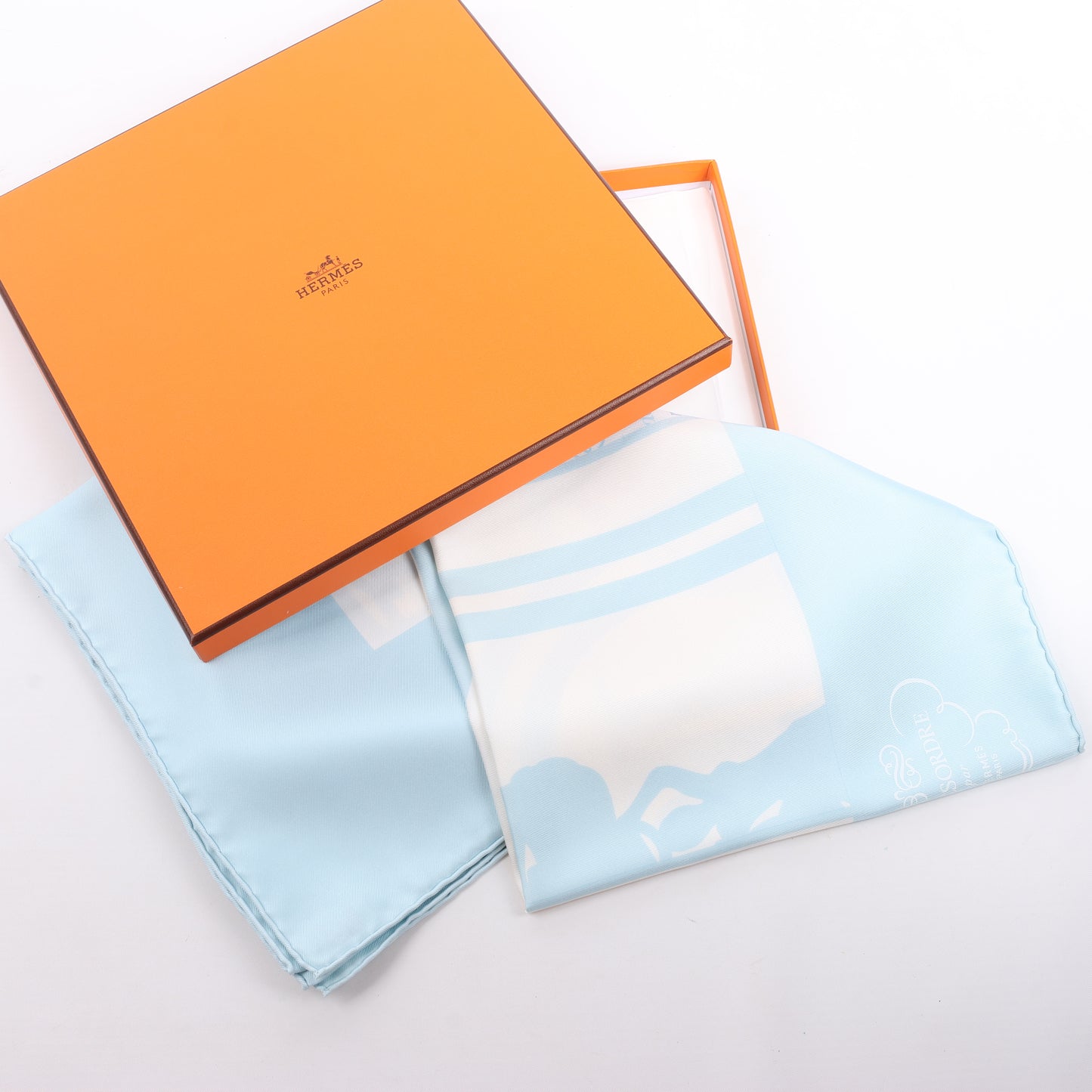 Hermès Carré 90 "EN DESORDRE" Foulard 100% Soie en Bleu