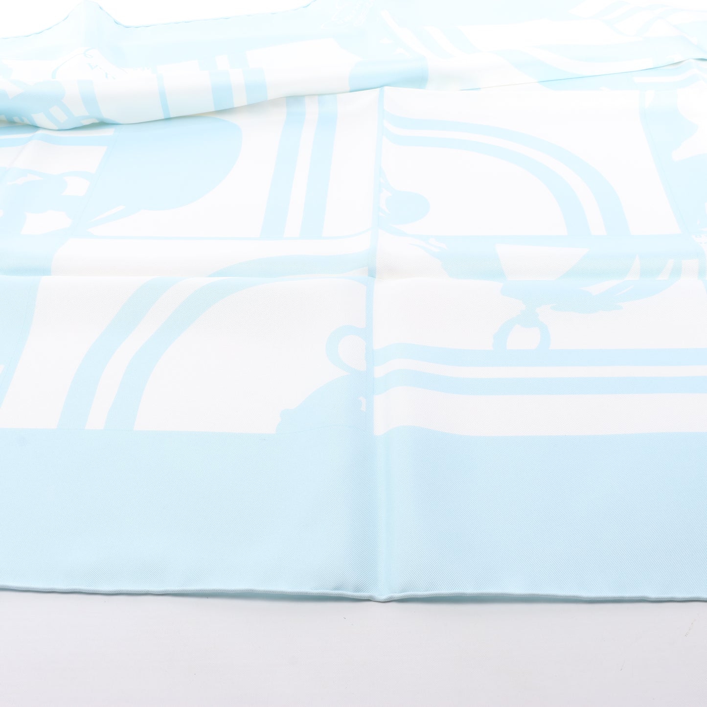 Hermès Carré 90 "EN DESORDRE" Foulard 100% Soie en Bleu