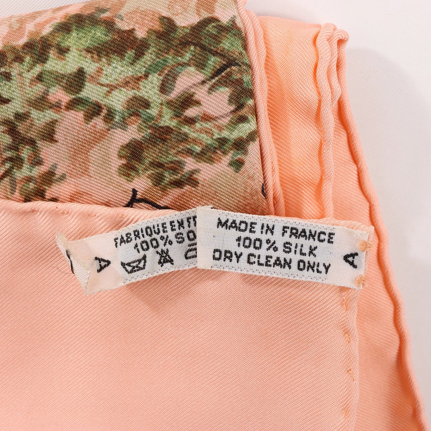 Hermès Carré 90 "EQUATEUR" Silk handkerchief in Pink