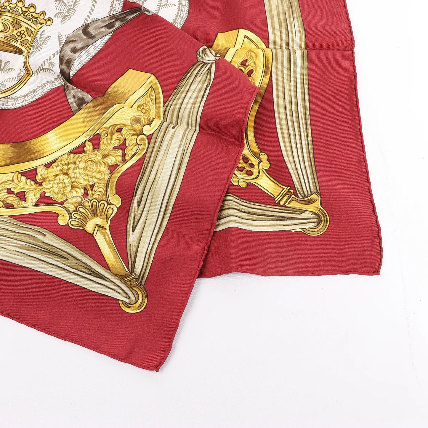 Hermès Carré 90 "ETRIERS" Silk handkerchief in Red