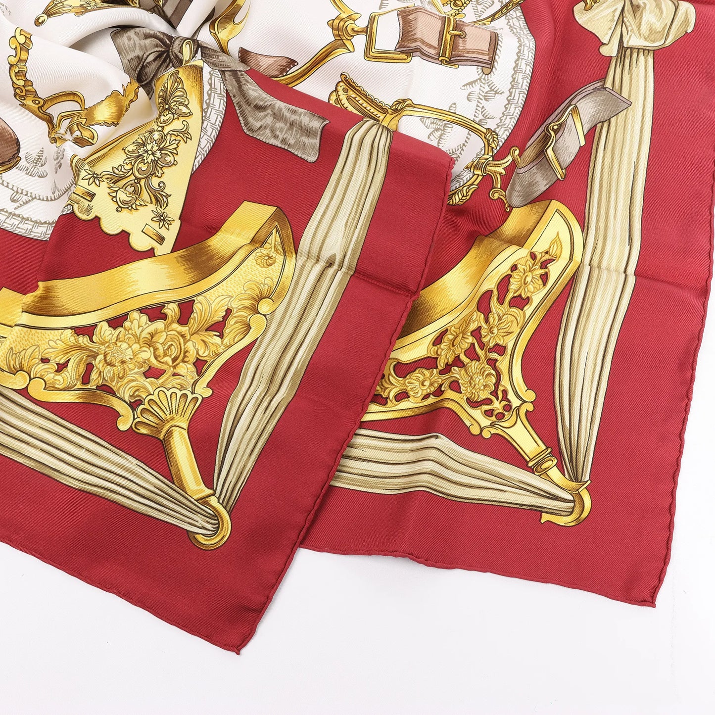 Hermès Carré 90 "ETRIERS" Silk handkerchief in Red
