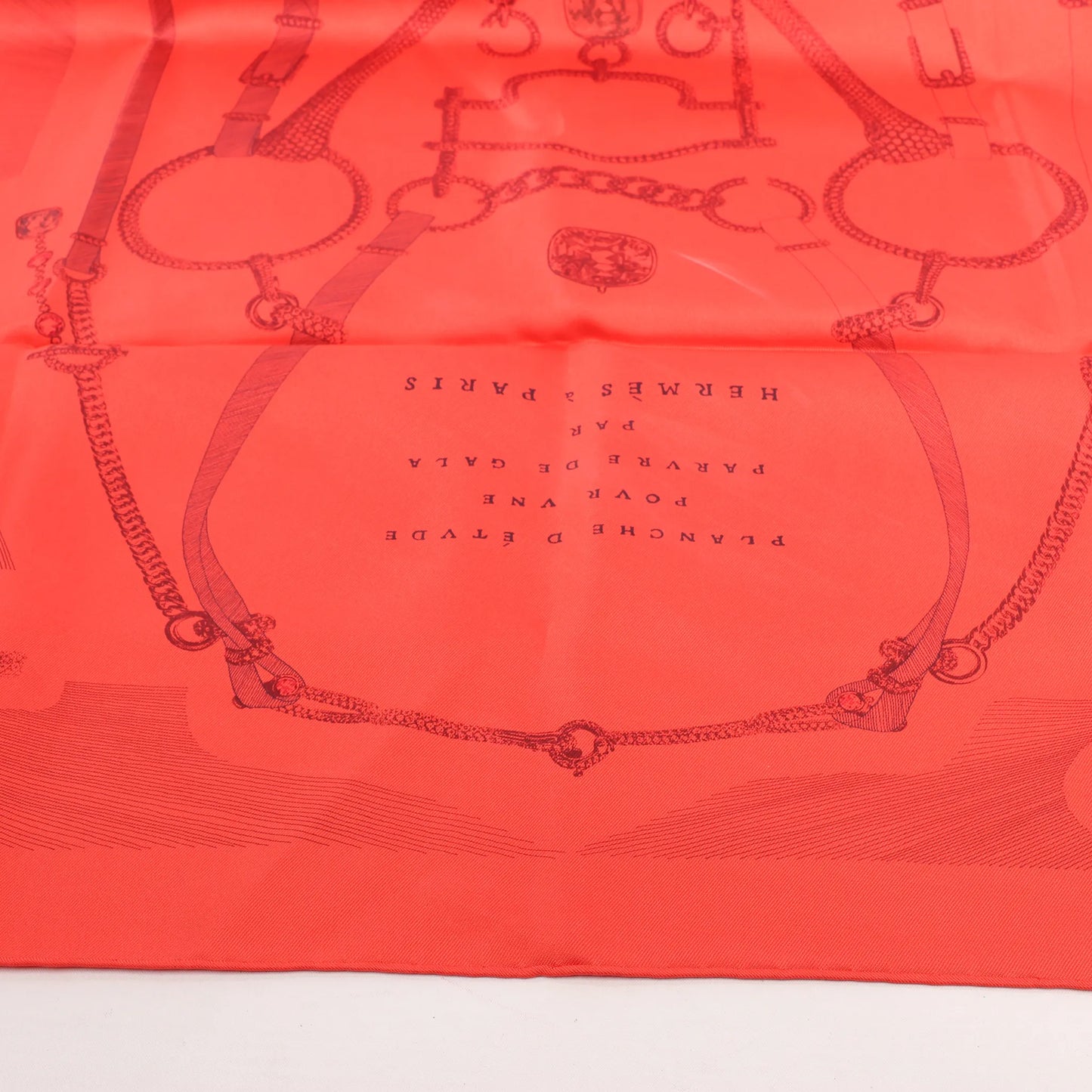 Hermès Carré 90 "ETVDE POVR VNE PARVRE DE GALA" Silk handkerchief in Red