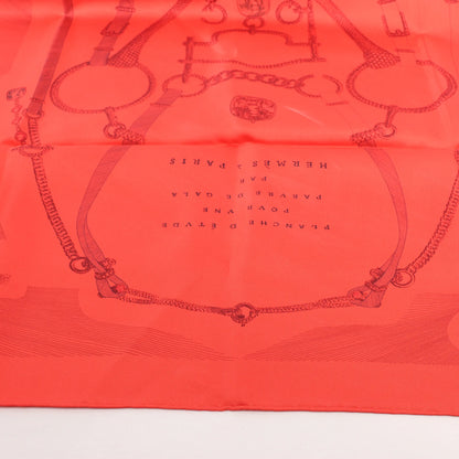 Hermès Carré 90 "ETVDE POVR VNE PARVRE DE GALA" Silk handkerchief in Red