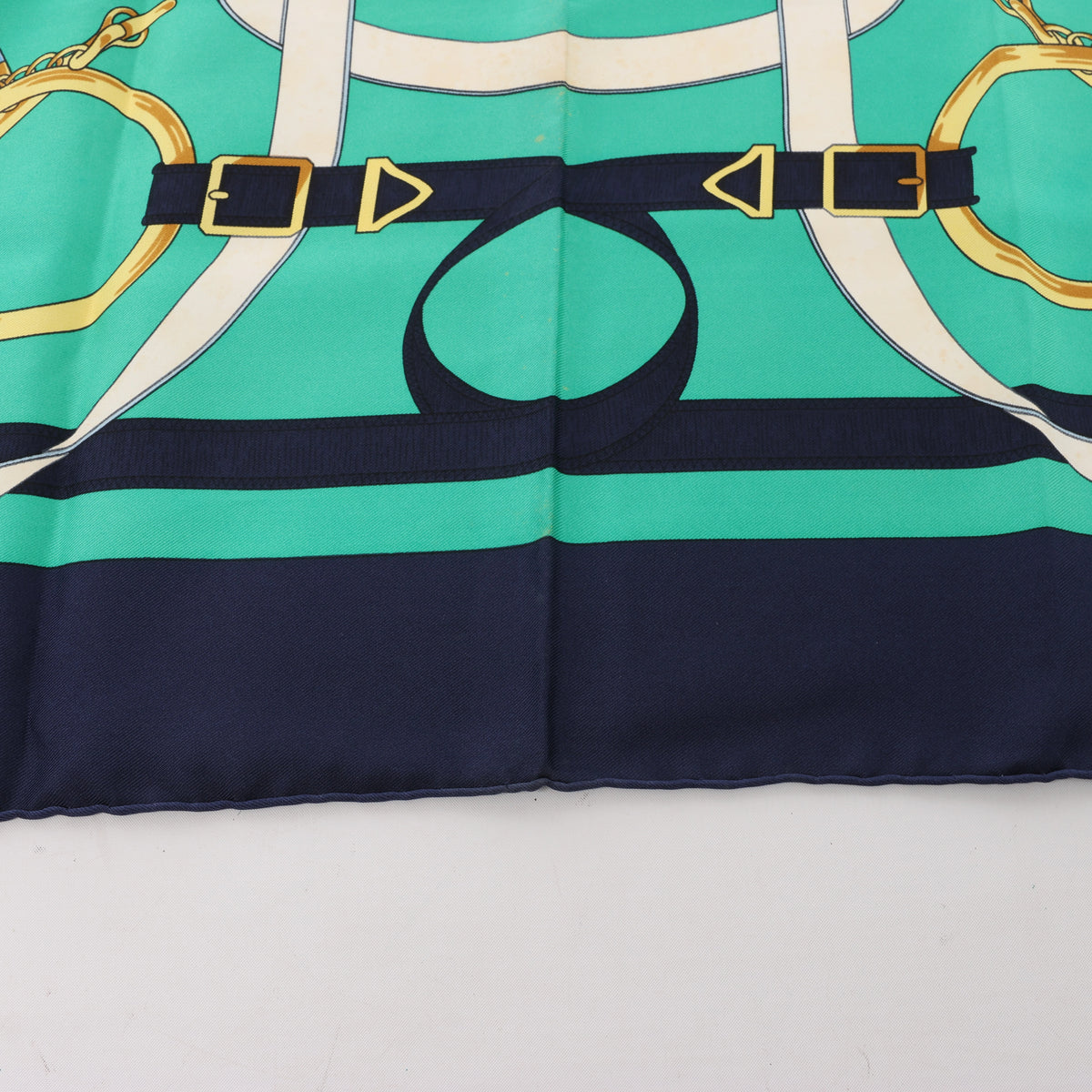 Hermès Carré 90 "Eperon d'or" Silk handkerchief in Navy Blue