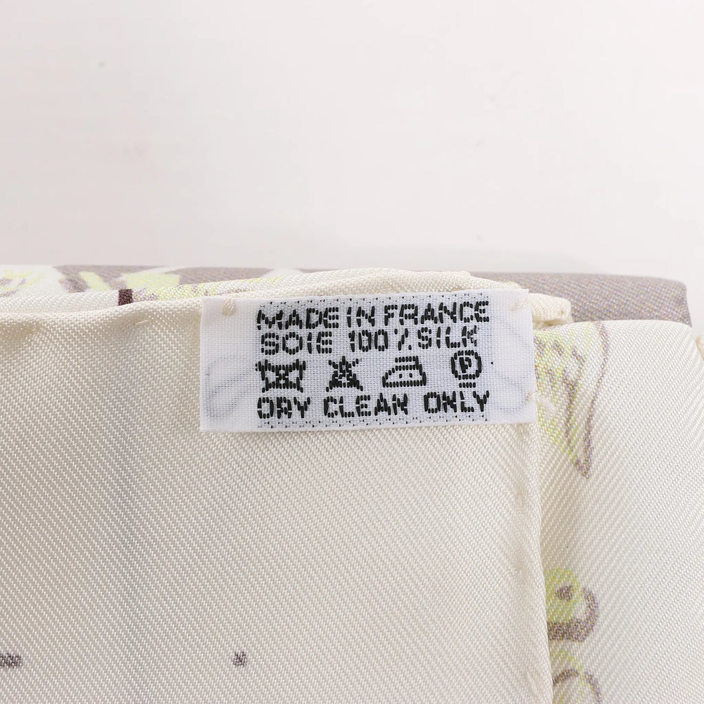 Hermès Carré 90 "FAUBOURG SECONDE" Silk handkerchief in Yellow x Black x White