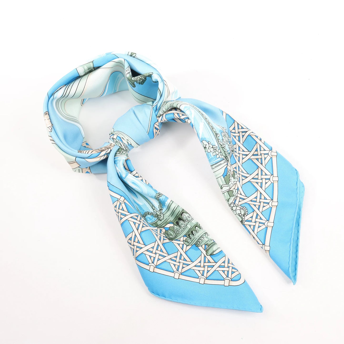 Hermès Carré 90 "FEUX DE ROUTE" Silk handkerchief in Blue