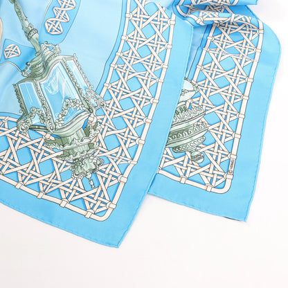 Hermès Carré 90 "FEUX DE ROUTE" Silk handkerchief in Blue