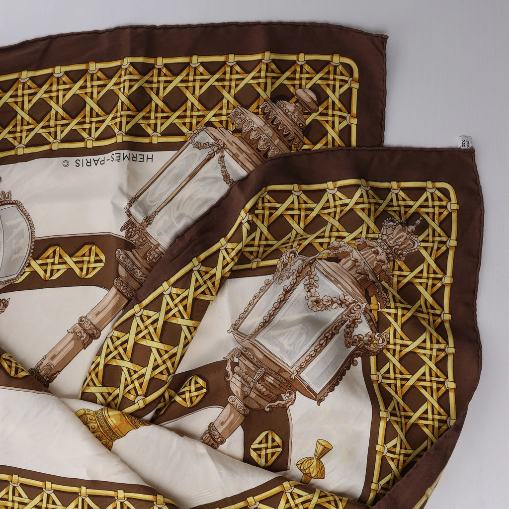 Hermès Carré 90 "FEUX DE ROUTE" Silk handkerchief in Brown