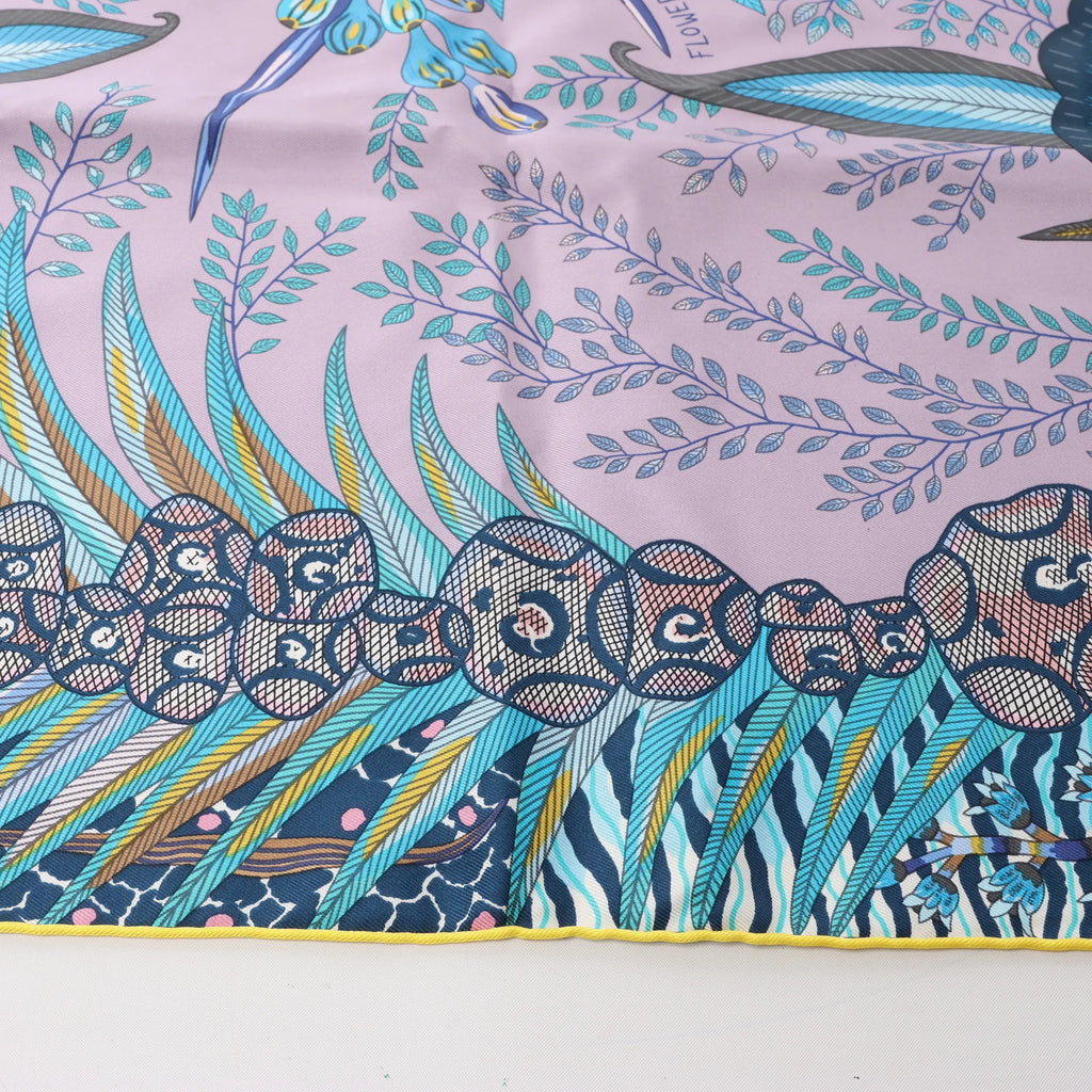 Hermès Carré 90 "FLOWERS OF SOUTH AFRICA" Silk handkerchief in Purple x Blue
