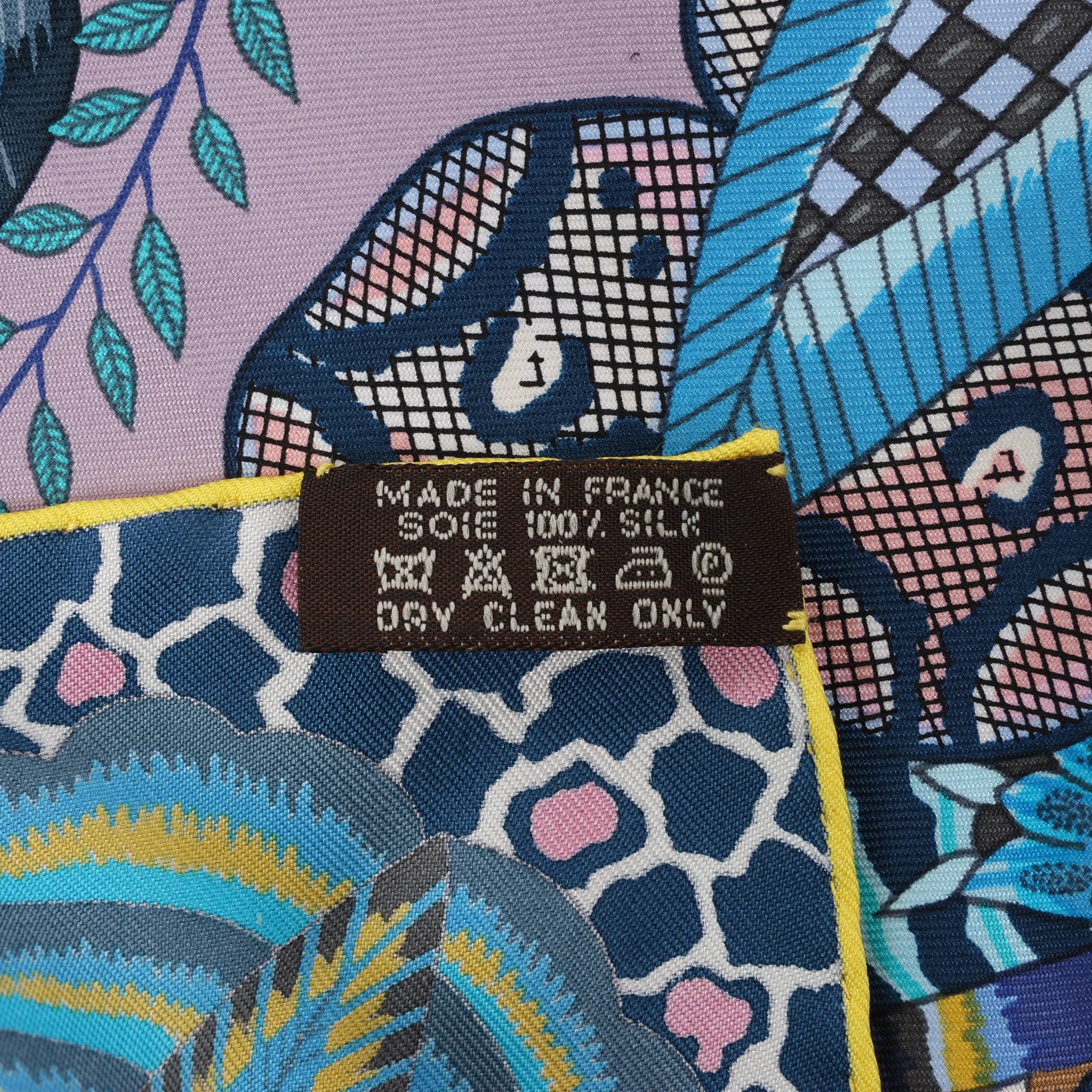 Hermès Carré 90 "FLOWERS OF SOUTH AFRICA" Silk handkerchief in Purple x Blue