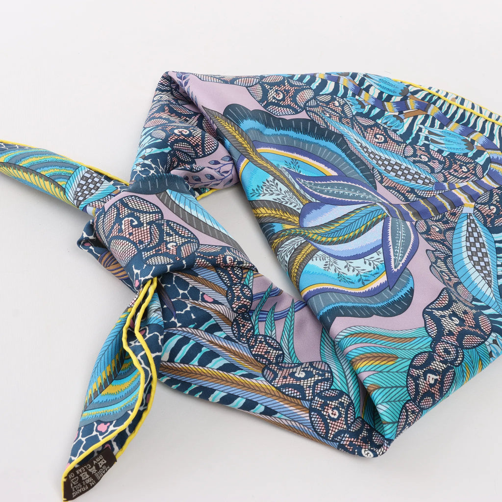 Hermès Carré 90 "FLOWERS OF SOUTH AFRICA" Silk handkerchief in Purple x Blue