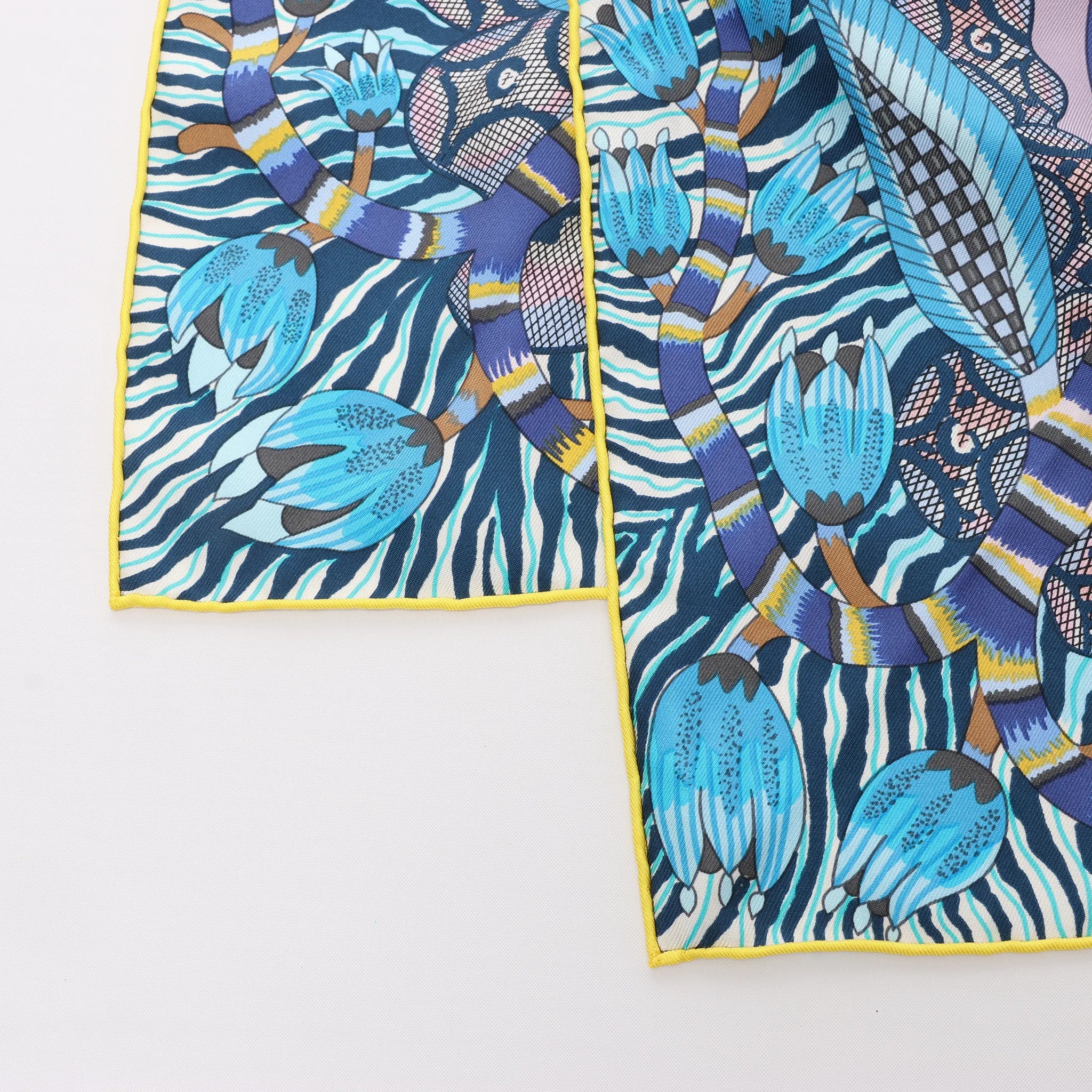 Hermès Carré 90 "FLOWERS OF SOUTH AFRICA" Silk handkerchief in Purple x Blue