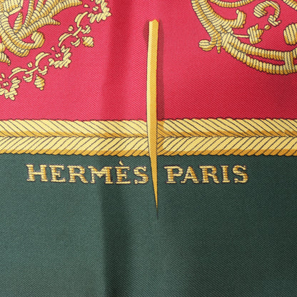 Hermès Carré 90 "FLVCTVAT NEC MERGITVR" 100% Silk Scarf in Green x Red