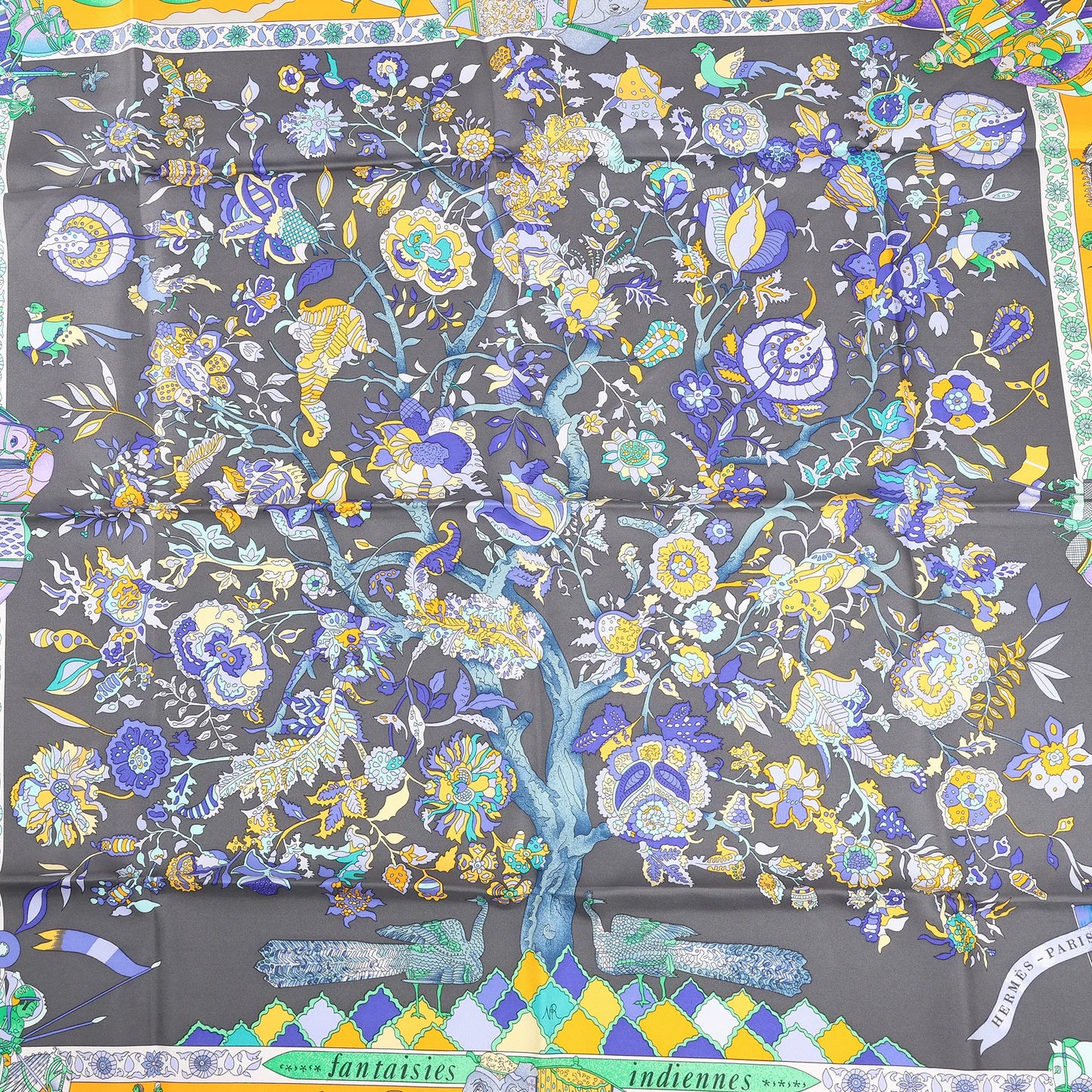 Hermès Carré 90 "Fantaisies Indiennes" Silk handkerchief in Navy Blue x Yellow