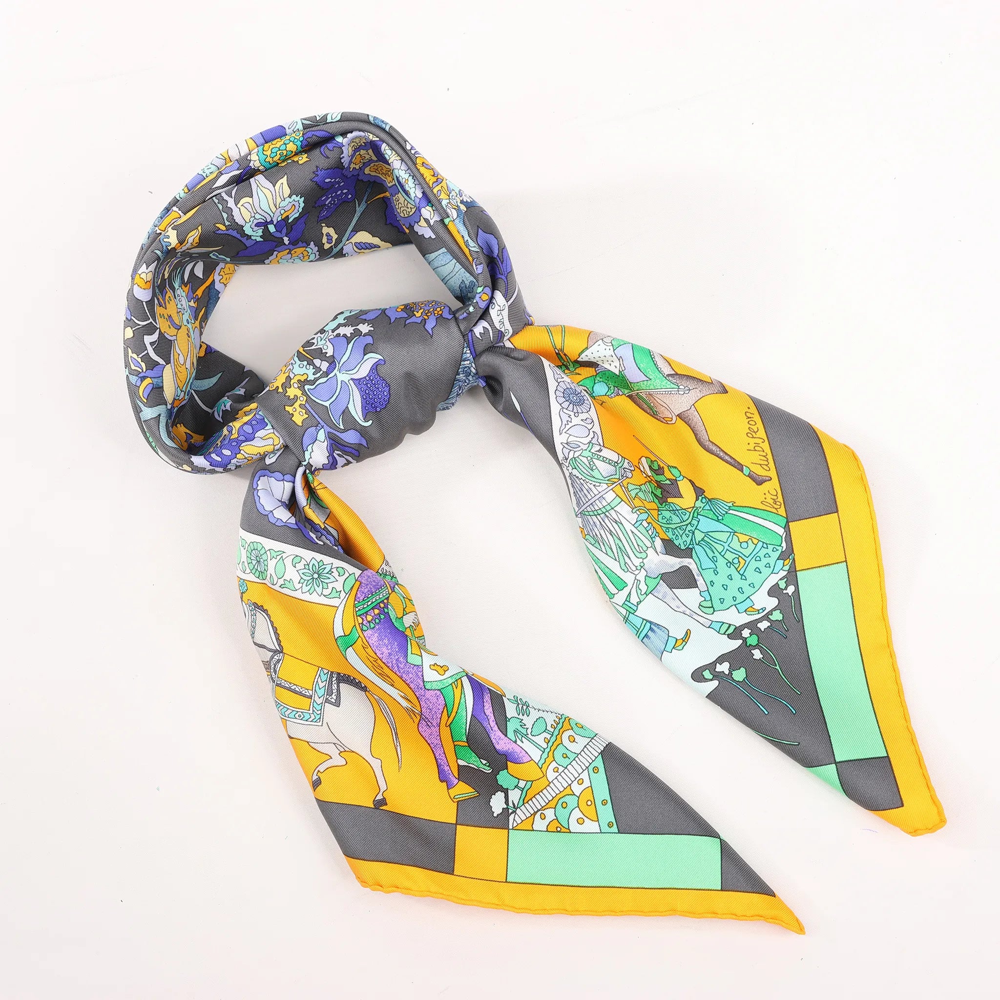Hermès Carré 90 "Fantaisies Indiennes" Silk handkerchief in Navy Blue x Yellow