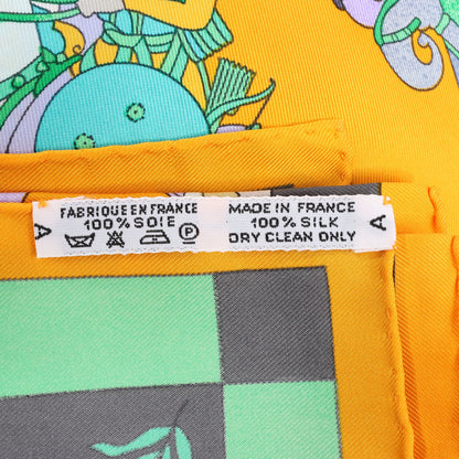 Hermès Carré 90 "Fantaisies Indiennes" Silk handkerchief in Navy Blue x Yellow