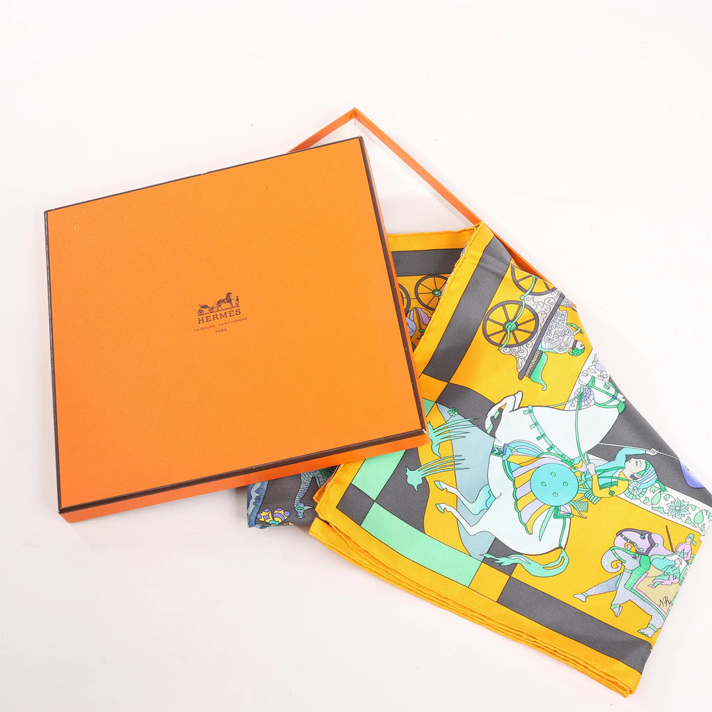 Hermès Carré 90 "Fantaisies Indiennes" Silk handkerchief in Navy Blue x Yellow