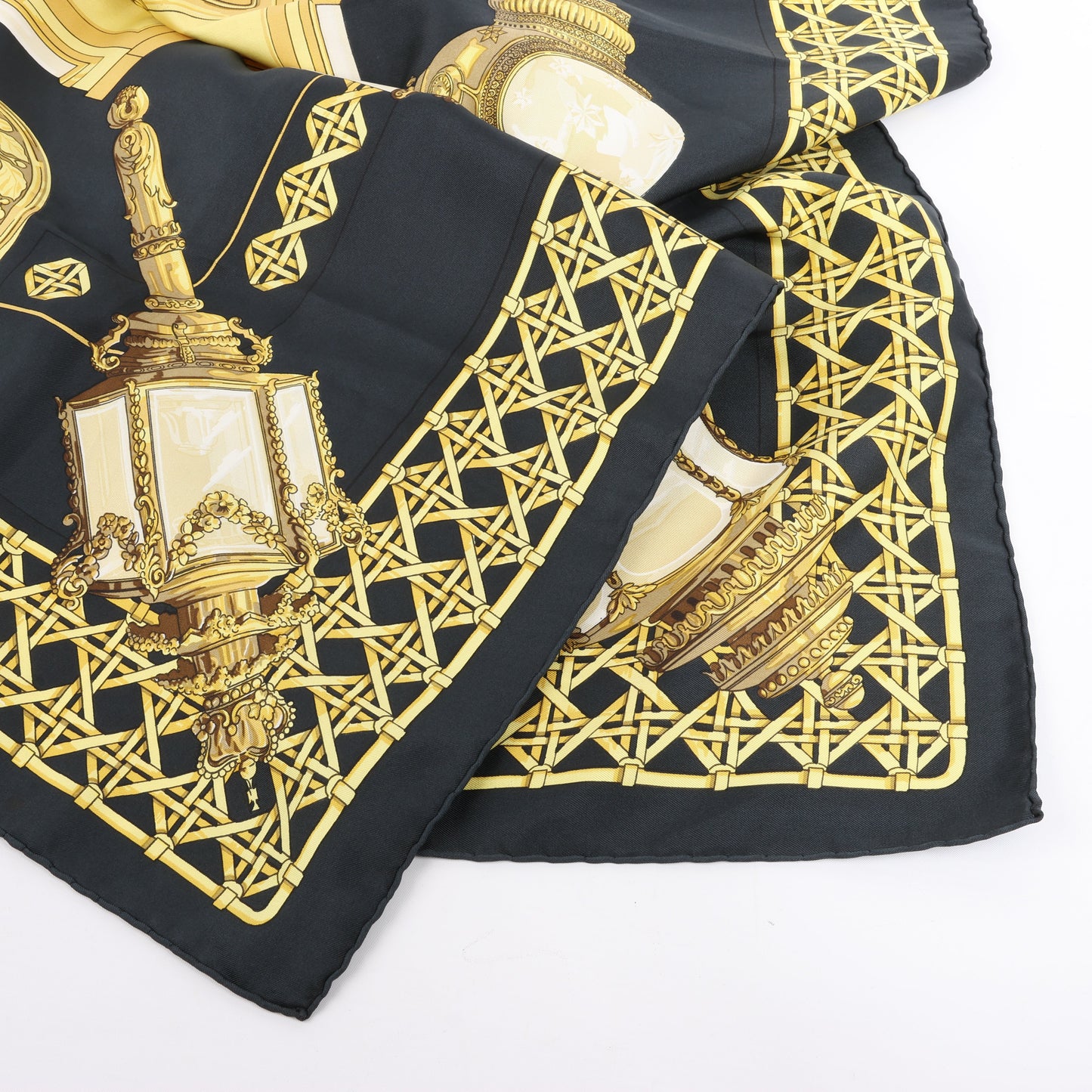 Hermès Carré 90 "Feux de Route" 100% Silk Scarf in Black x Gold
