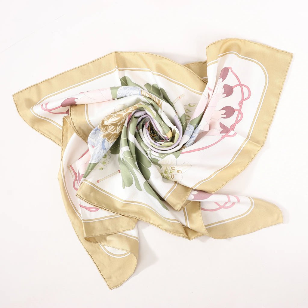 Hermès Carré 90 "Flora Graeca" Silk handkerchief in Beige