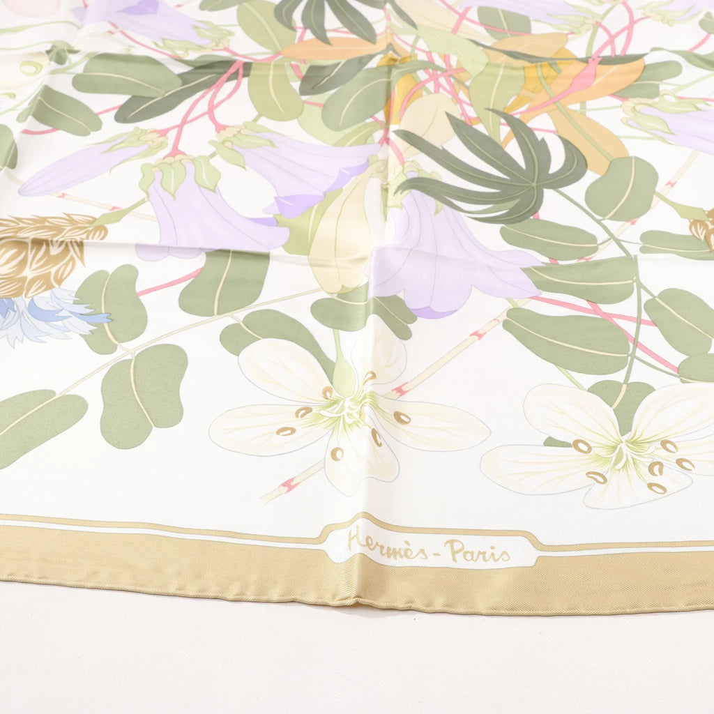 Hermès Carré 90 "Flora Graeca" Silk handkerchief in Beige