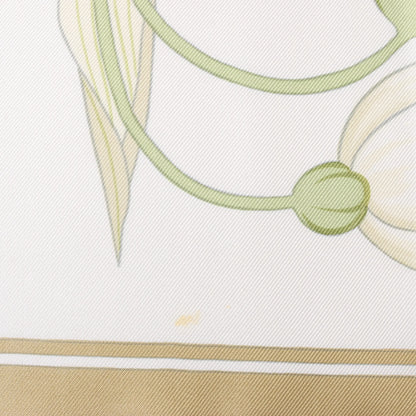 Hermès Carré 90 „Flora Graeca“ Seidentaschentuch in Beige