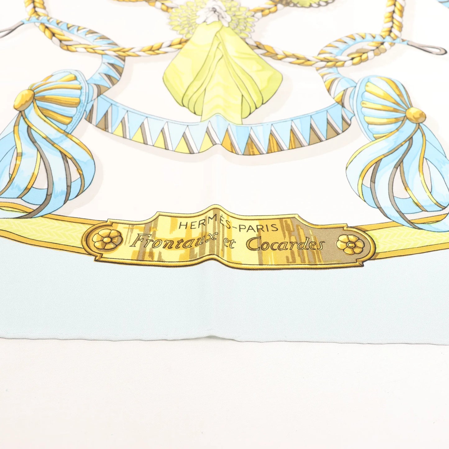 Hermès Carré 90 "Frontaux et Cocardes" Silk handkerchief in Blue