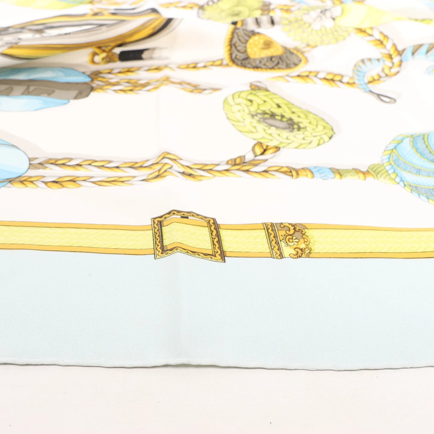 Hermès Carré 90 "Frontaux et Cocardes" Silk handkerchief in Blue