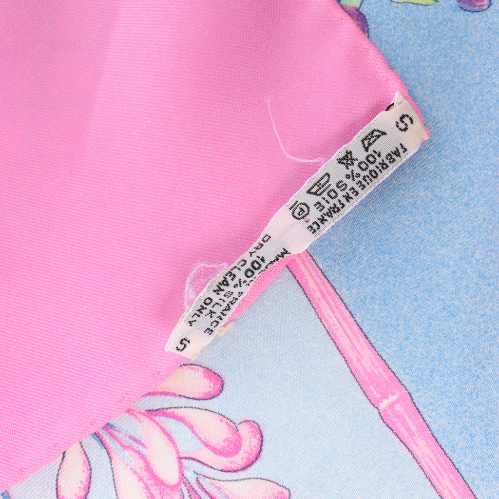 Hermès Carré 90 "GIVERNY" Silk handkerchief in Pink
