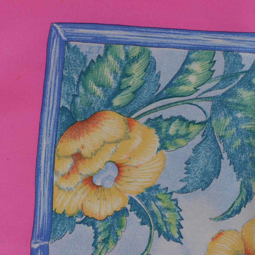 Hermès Carré 90 "GIVERNY" Silk handkerchief in Pink