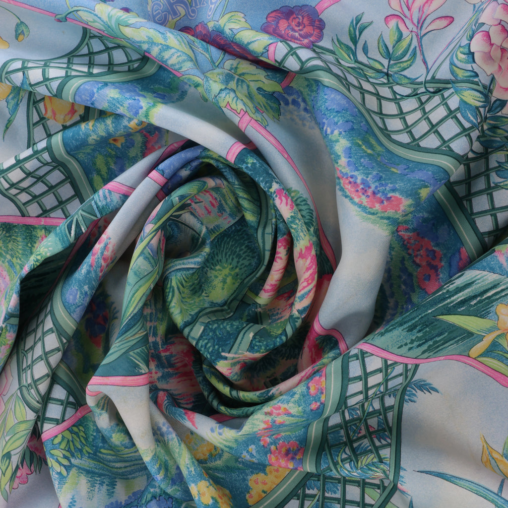 Hermès Carré 90 "GIVERNY" Silk handkerchief in Pink