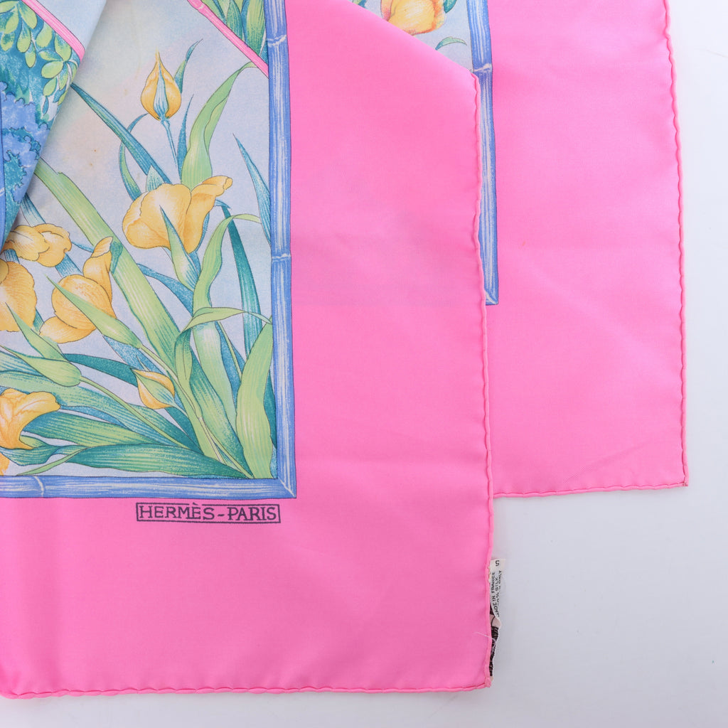 Hermès Carré 90 "GIVERNY" Silk handkerchief in Pink